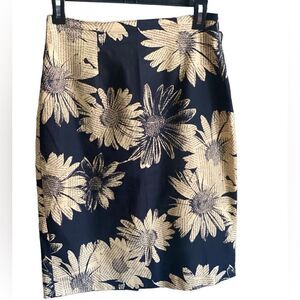 Rebecca Moses Black/Cream Floral Print Pencil Skirt. Size 8.